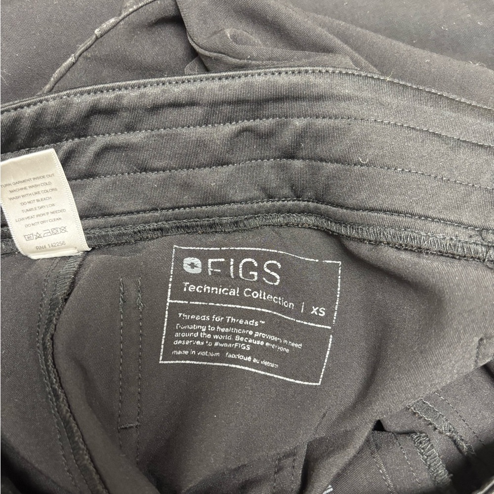Figs Scrubs - Picture 3 of 3